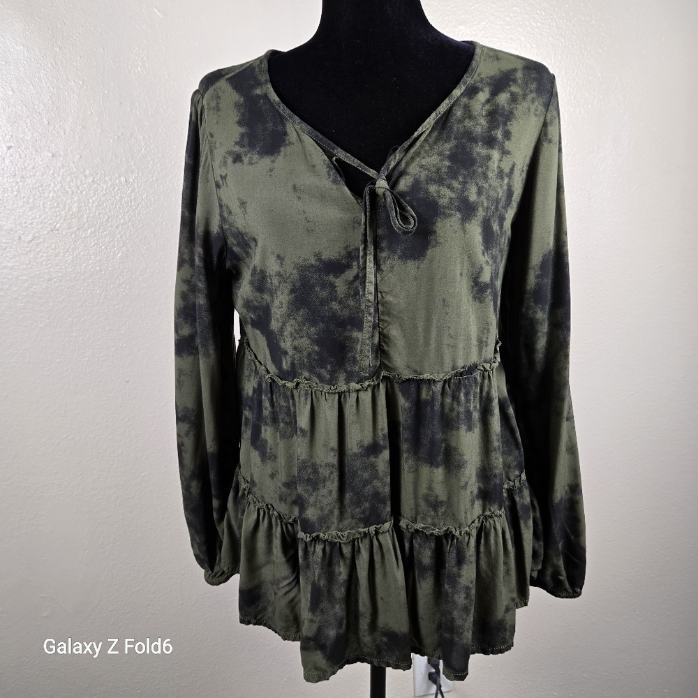 BeachLunchLounge Green Black Tie-Dye Peasant Boho Tiered Tunic Top M
